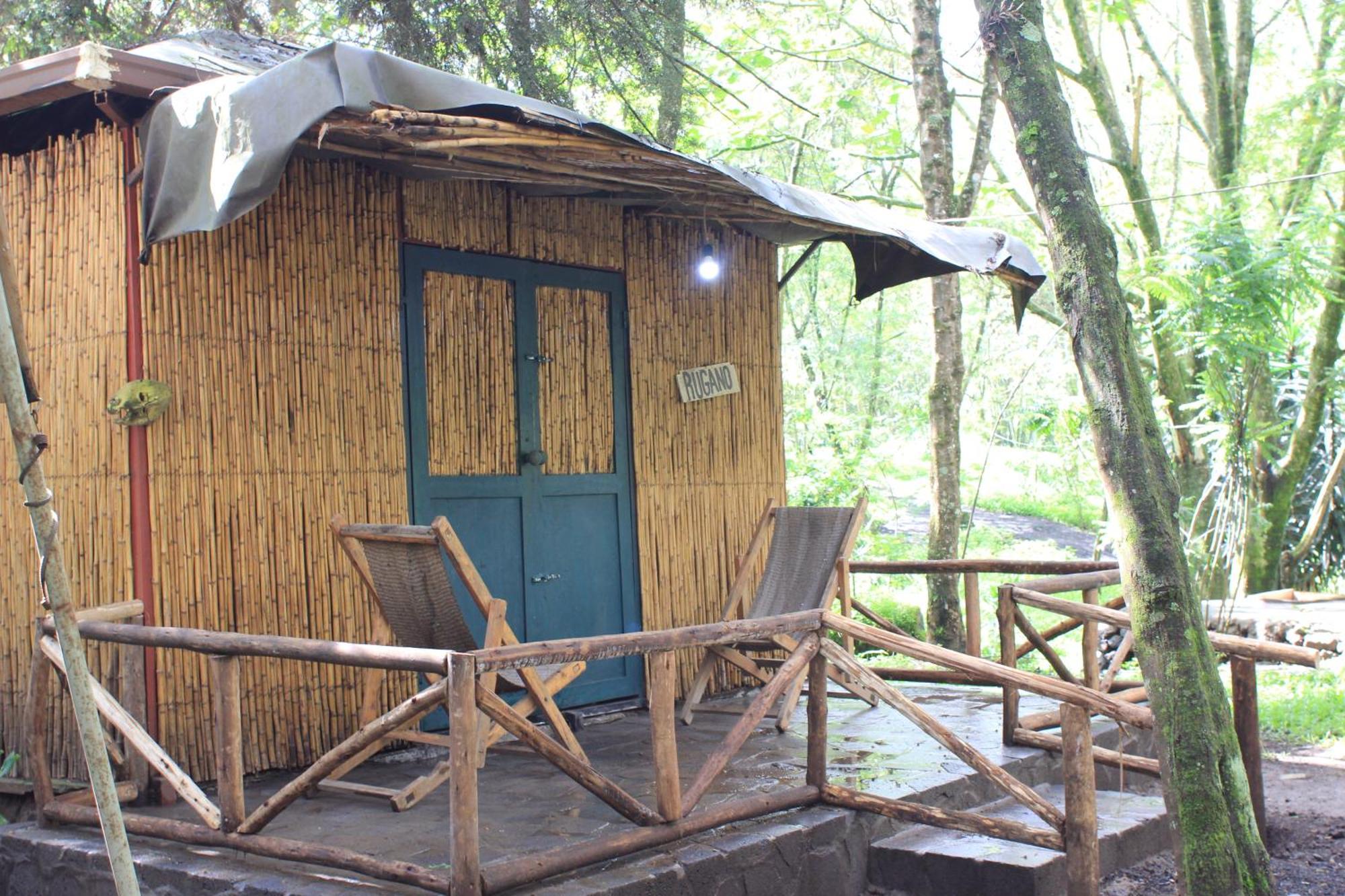 Red Rocks Rwanda - Campsite & Guesthouse Nyakinama Екстер'єр фото