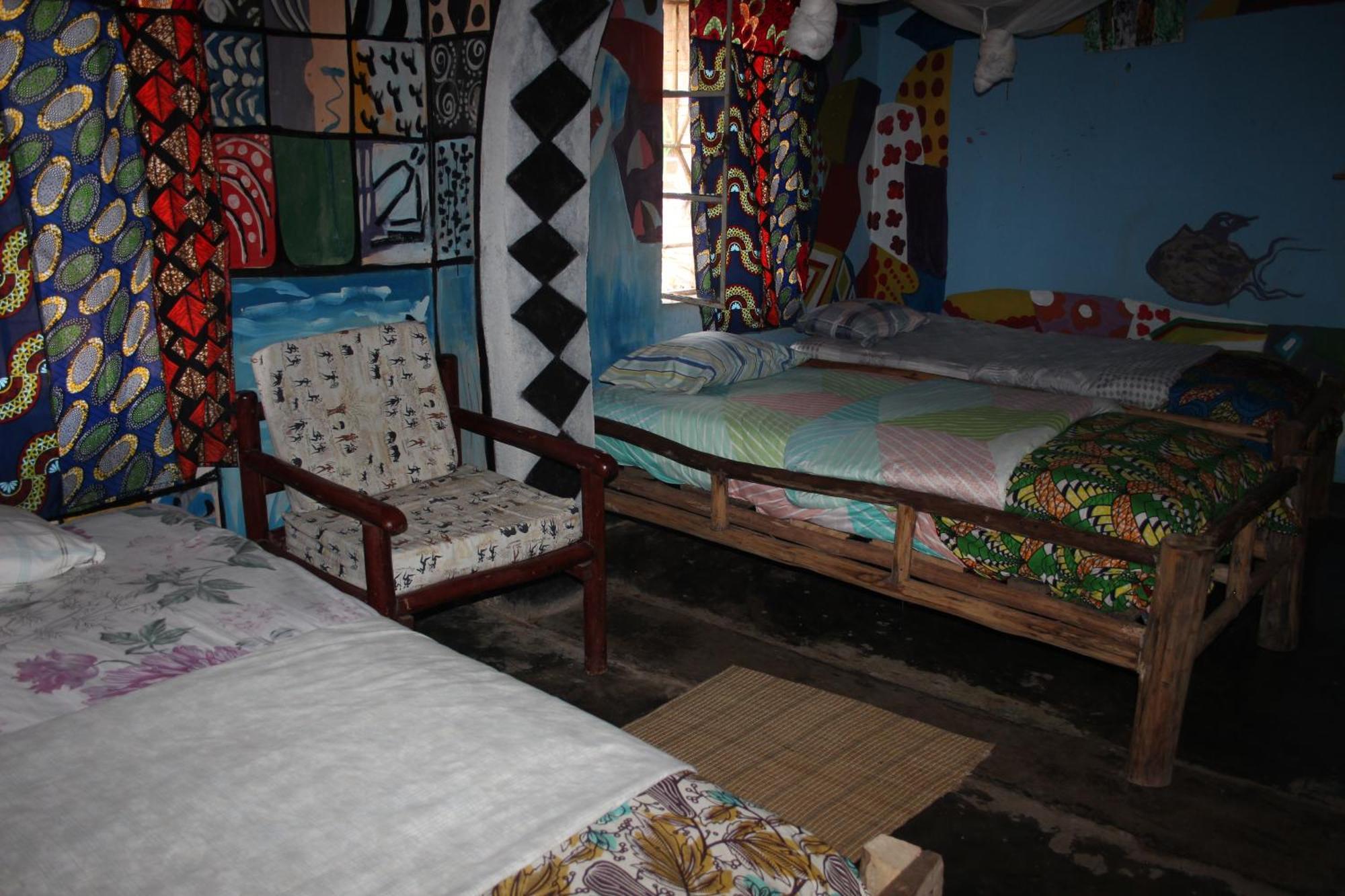 Red Rocks Rwanda - Campsite & Guesthouse Nyakinama Екстер'єр фото