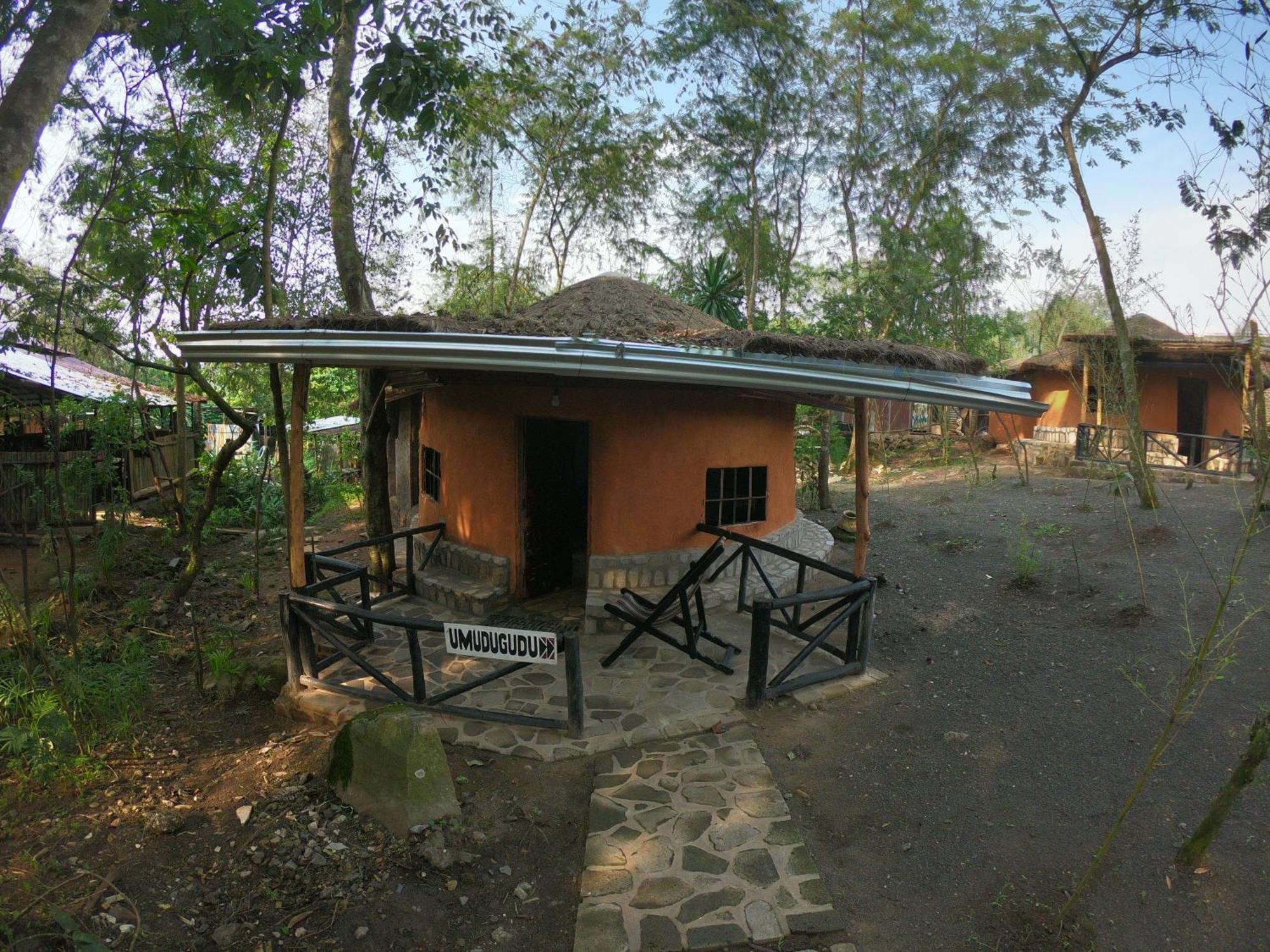 Red Rocks Rwanda - Campsite & Guesthouse Nyakinama Екстер'єр фото