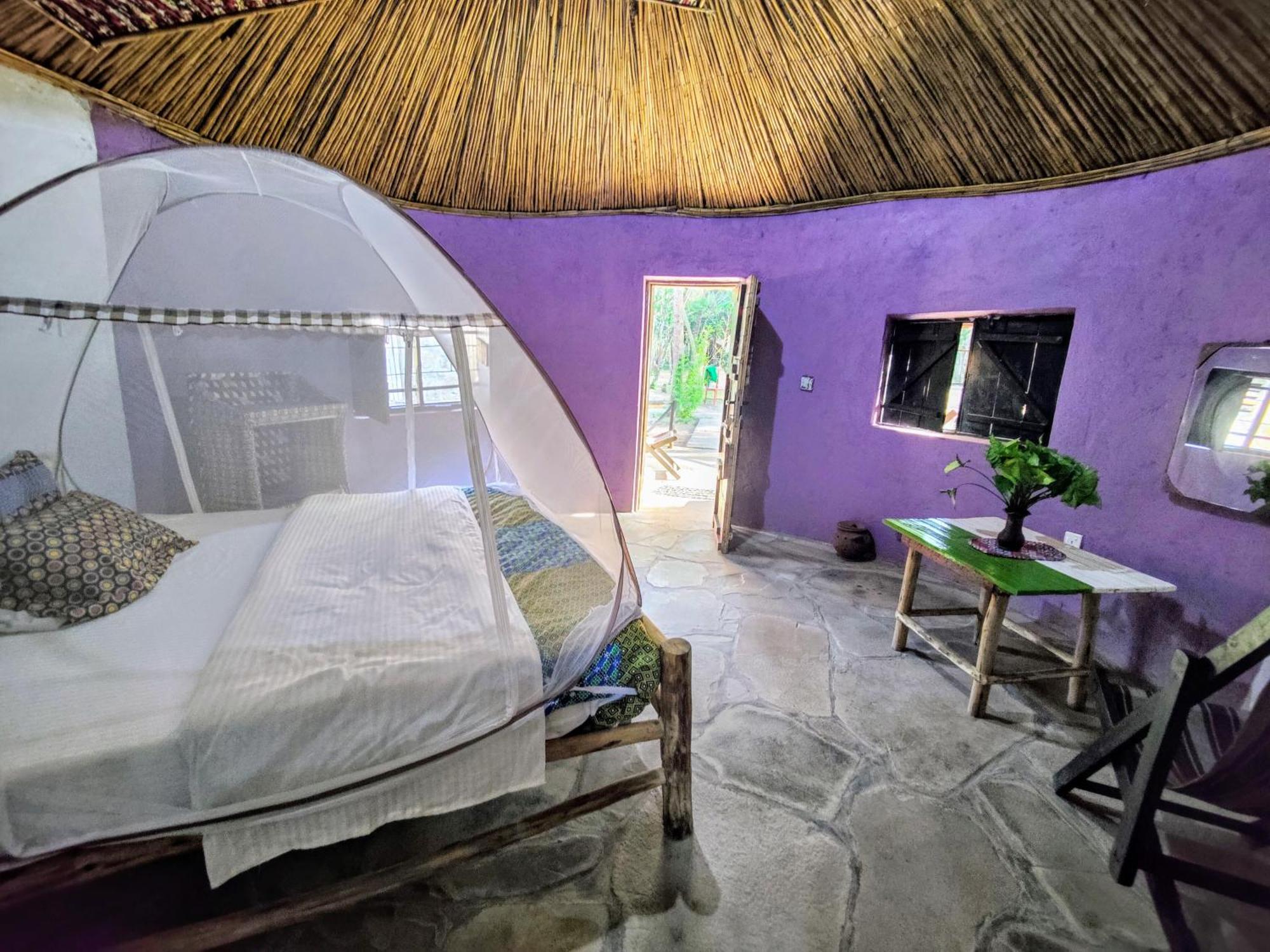 Red Rocks Rwanda - Campsite & Guesthouse Nyakinama Екстер'єр фото