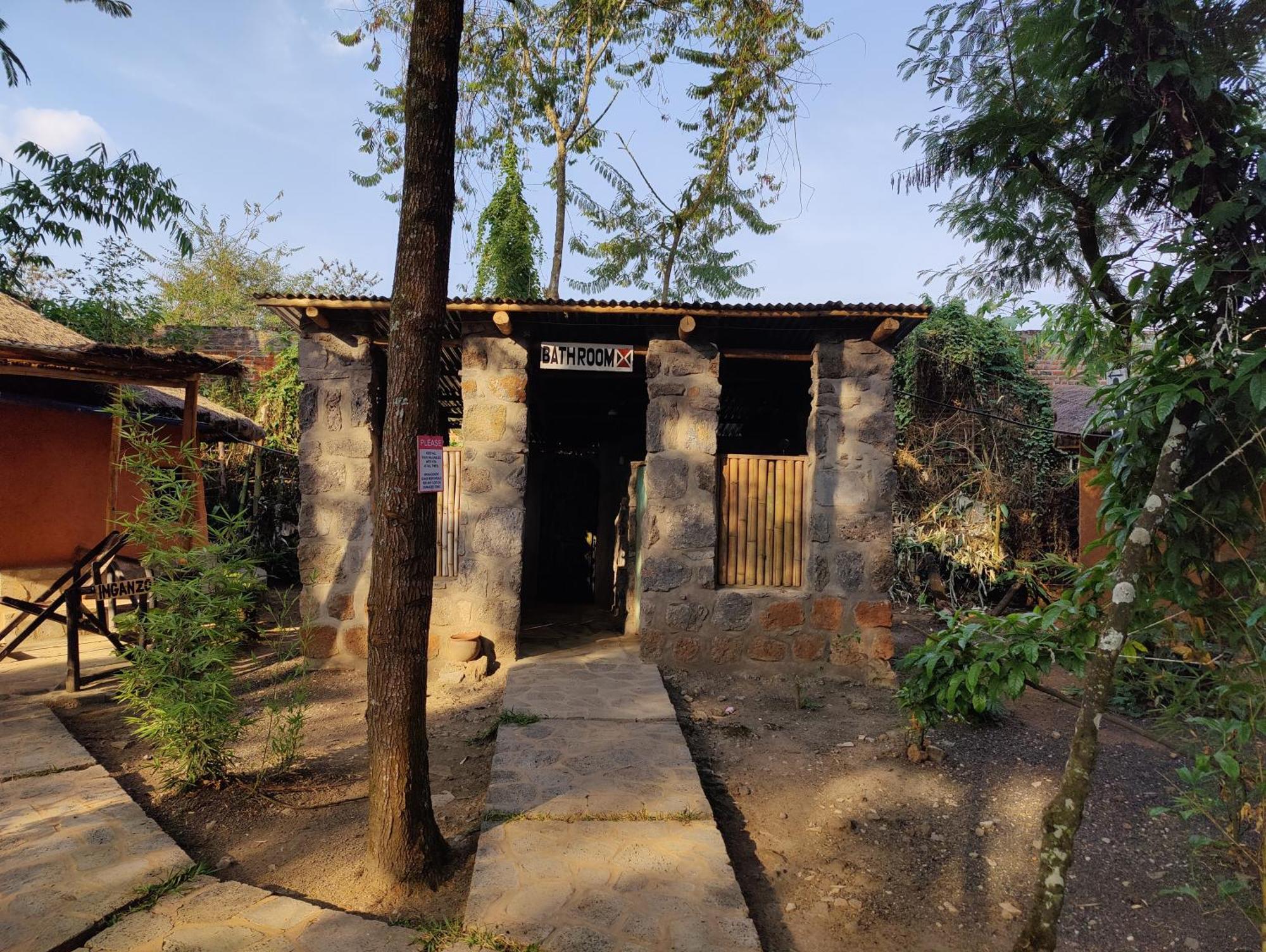 Red Rocks Rwanda - Campsite & Guesthouse Nyakinama Екстер'єр фото